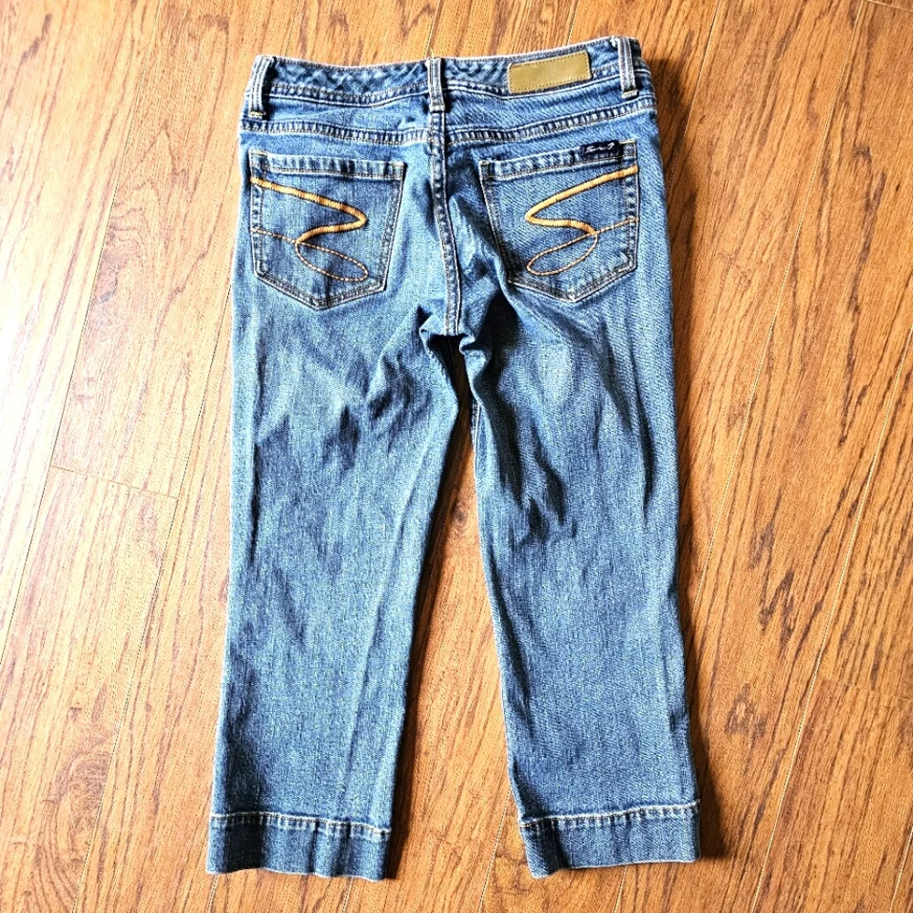 Seven7 Capri Jeans - Picture 2 of 9